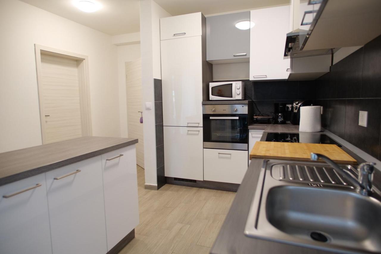 Arena Apartment With 3 Bedrooms In The City Center Pula Extérieur photo